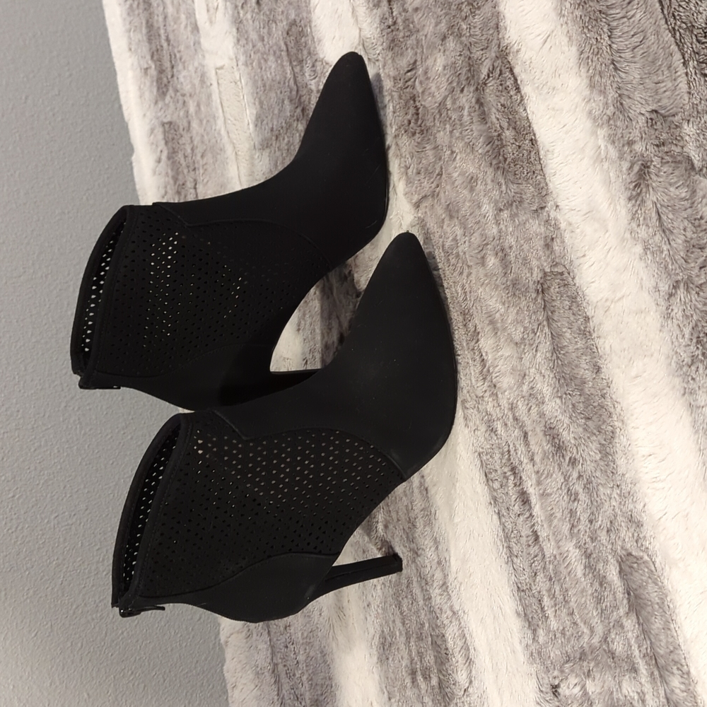 Call it Spring Boots Size 8